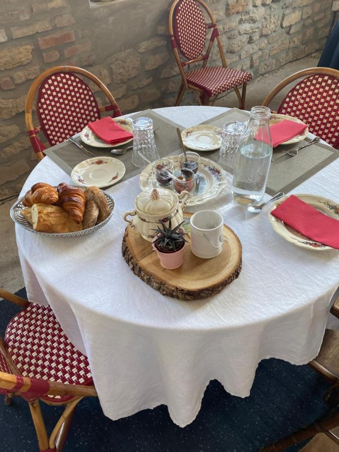 Le Chateau De Monthureux Le Sec エクステリア 写真