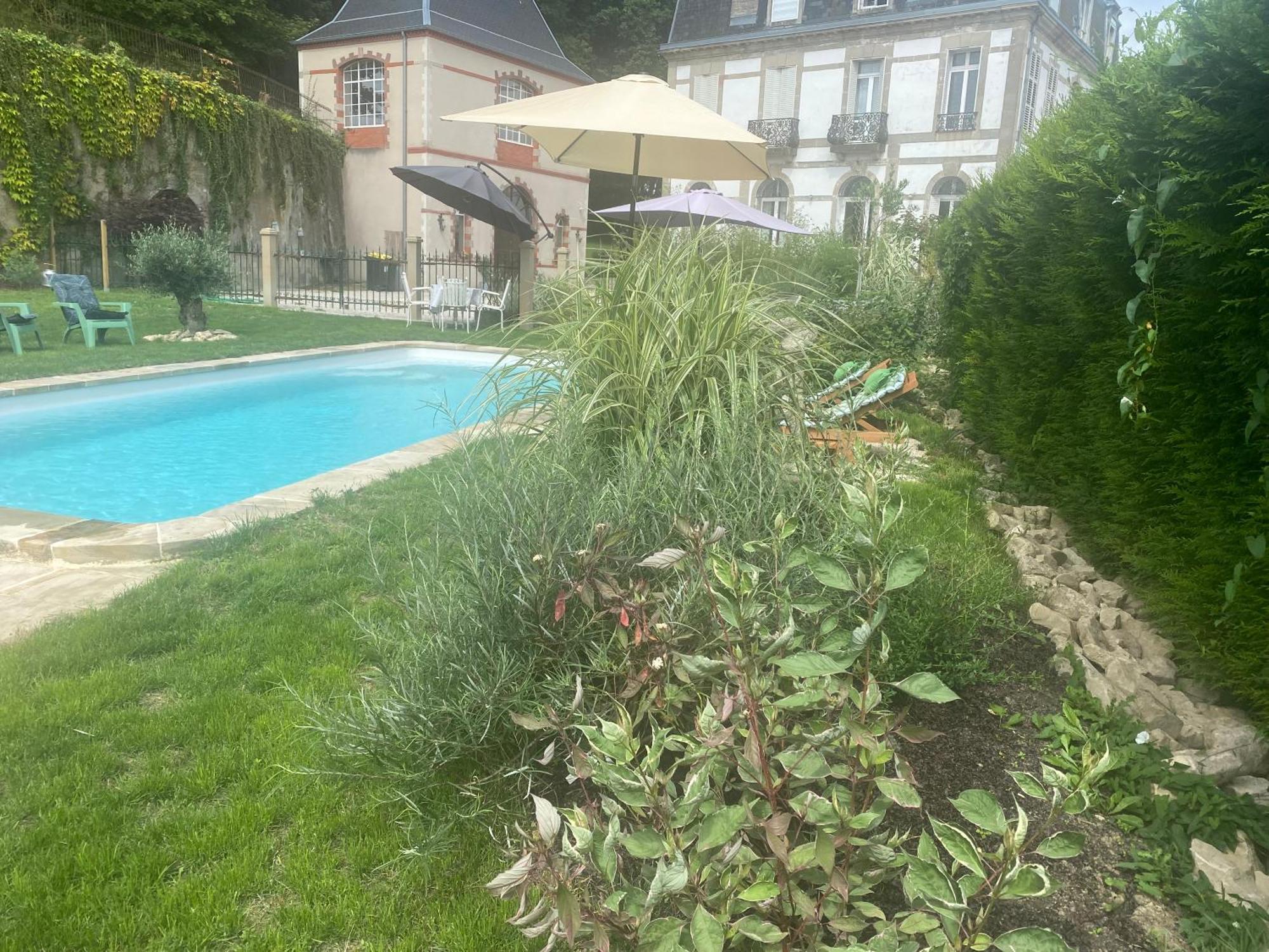 Le Chateau De Monthureux Le Sec エクステリア 写真